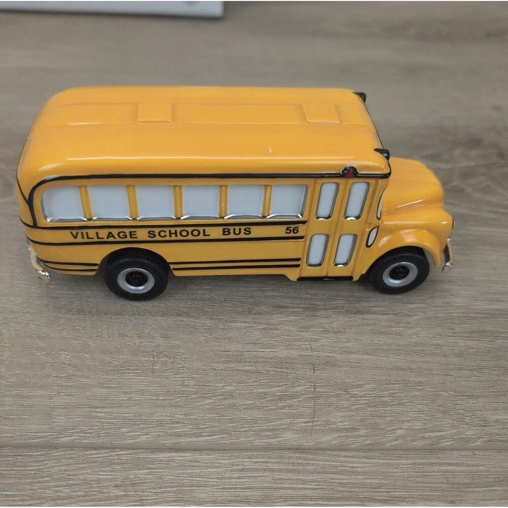 Dept 56  Snow Village - School Bus Classic Cars #55292